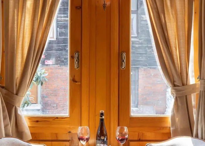 The Astra Ξενοδοχείο *